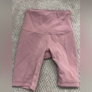 Pink 8” Lululemon spandex